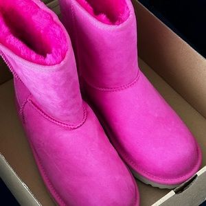 UGG Classic Mini II pink brand new boots